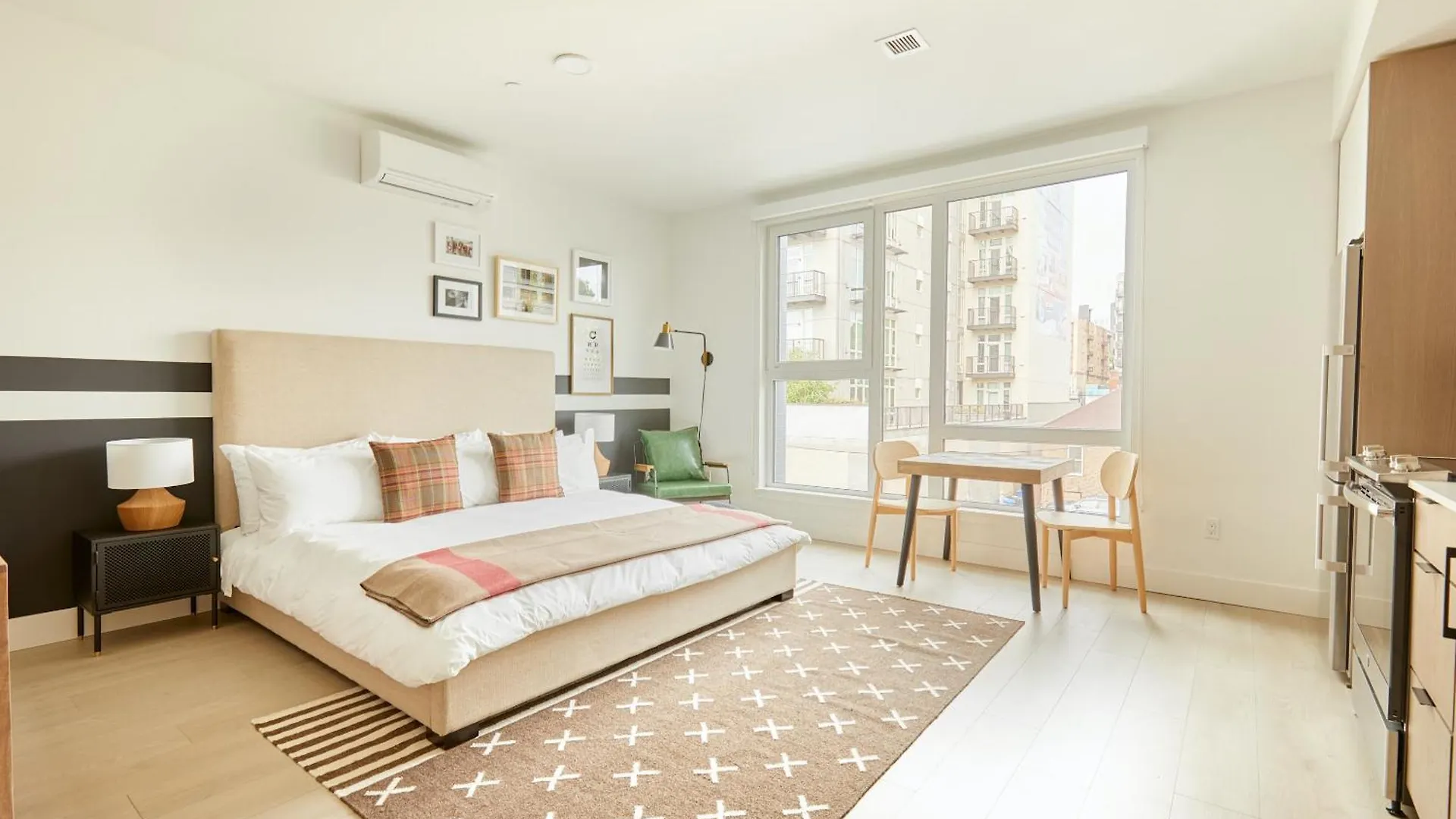 Hotel Sonder At Solis Seattle