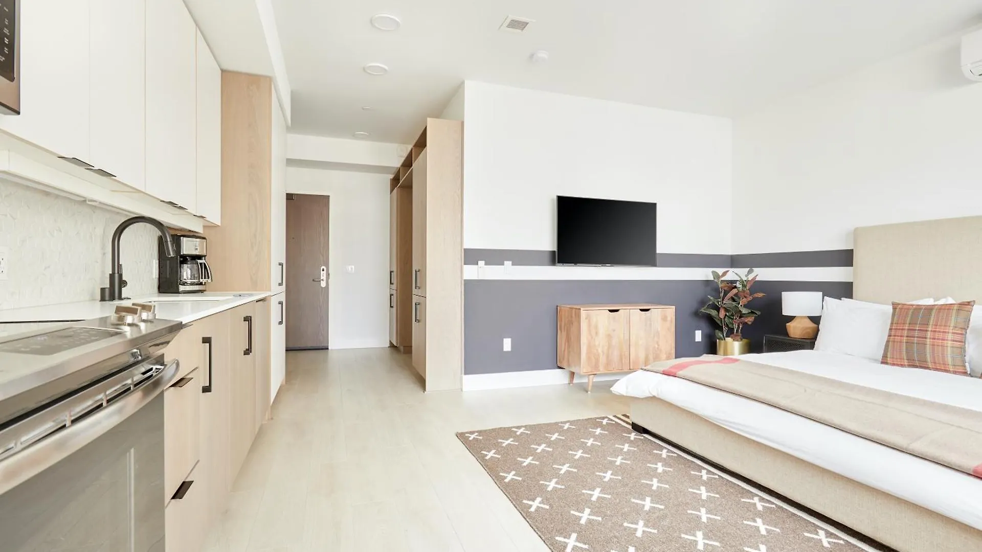 Hotel Sonder At Solis Seattle